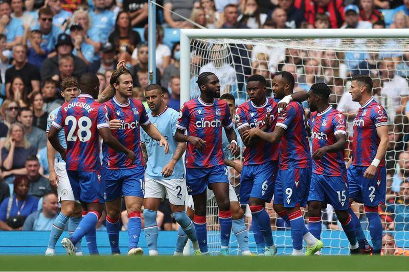 强硬的防守 强硬的防守